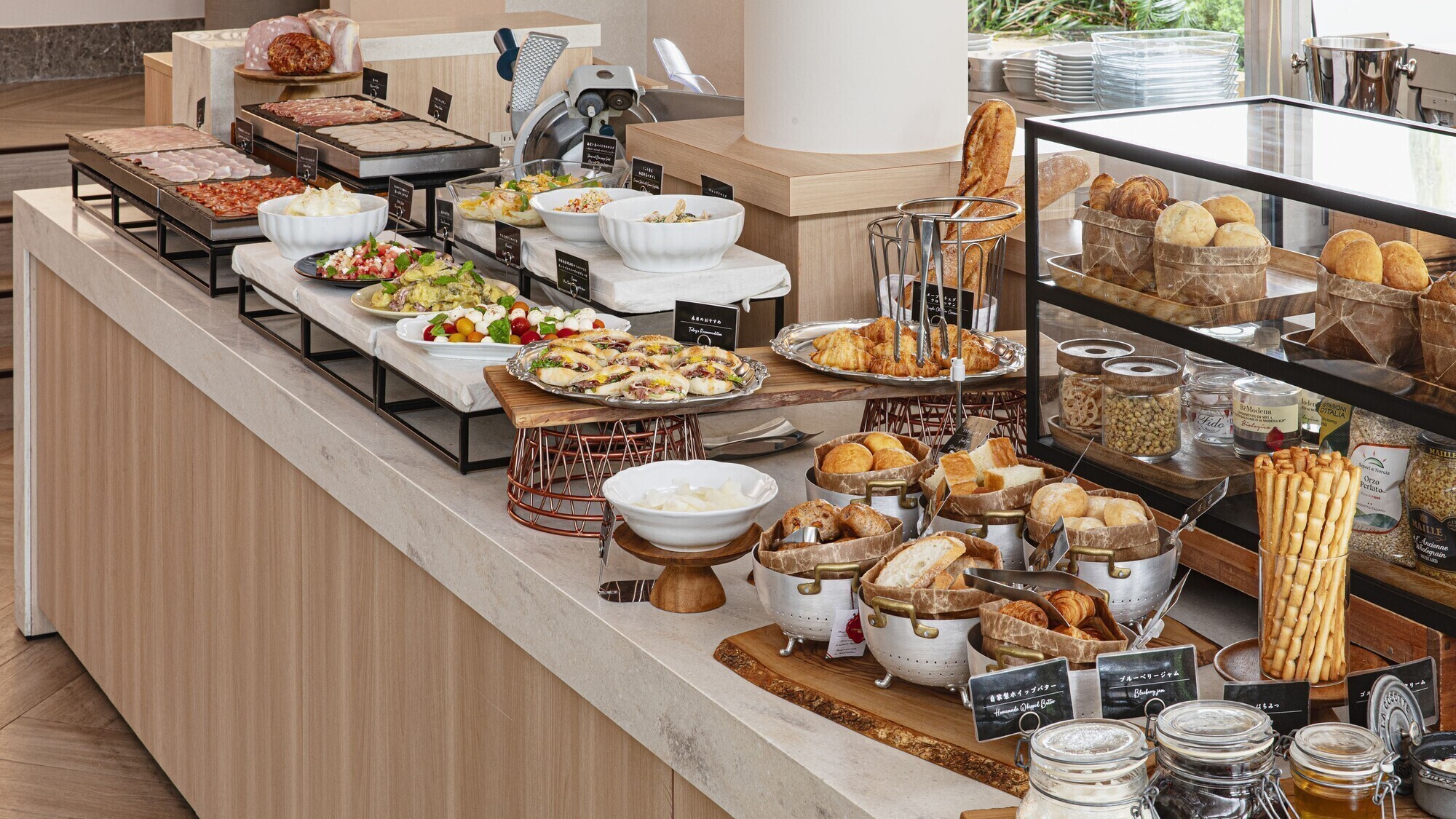 【ララ イタリアーナ】前菜ビュッフェ（イメージ）