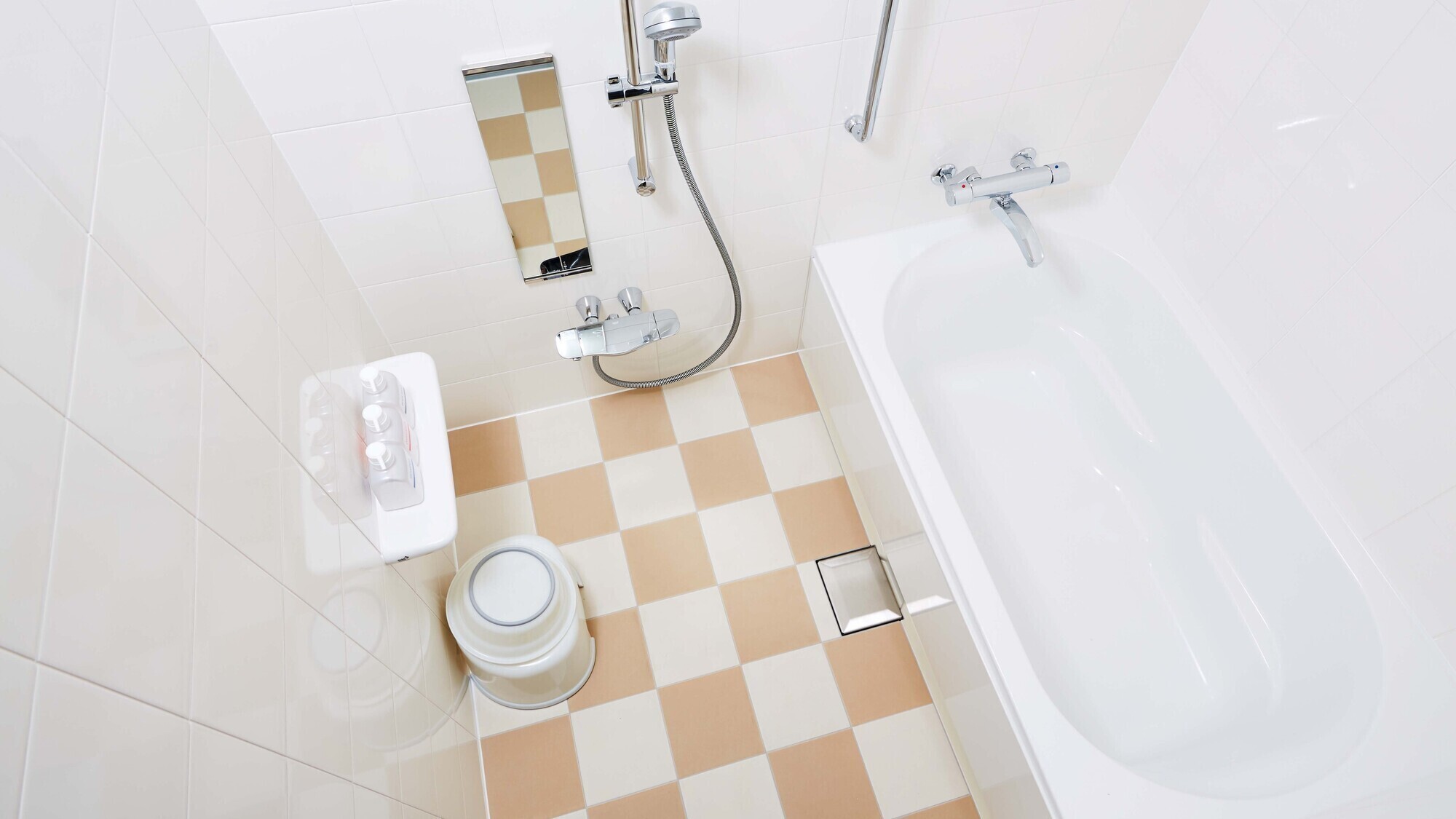 洗い場付きバスルーム（エミオンスクエア）