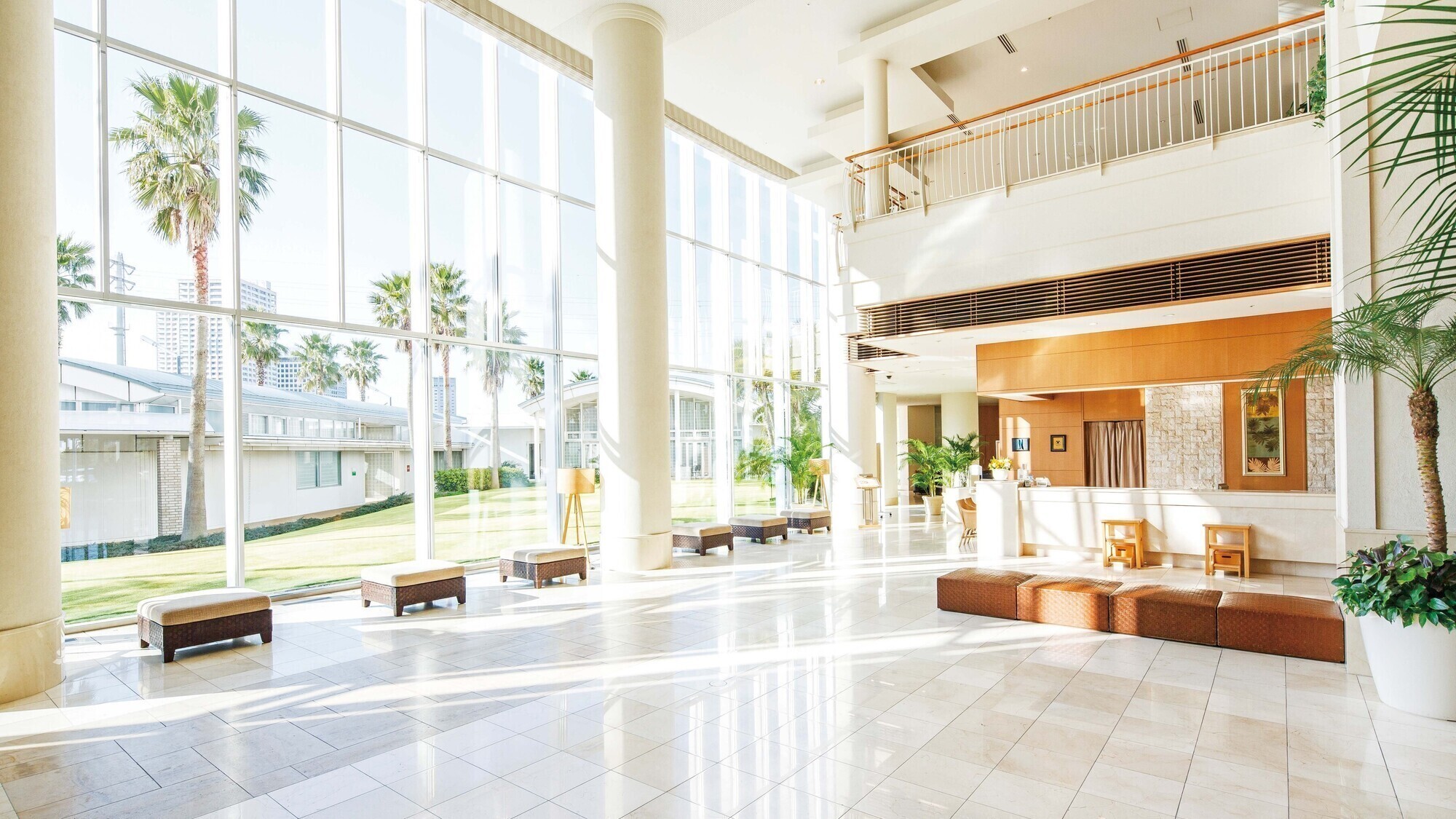 1階ロビー（エミオンタワー）