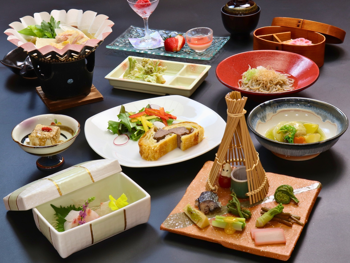 湧出量日本一の名湯を源泉掛流しで堪能する大人の贅沢◇郷土料理の和食会席を味わう1泊2食プラン
