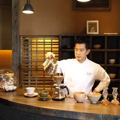 【料理長】コーヒーを入れるのも上手です