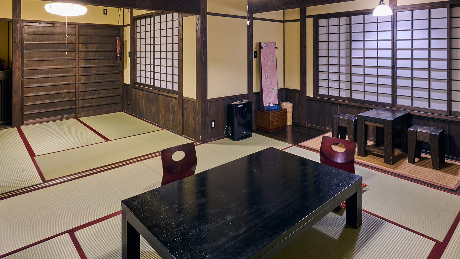 【離れ和室二間】広々とした離れ客室には..露天風呂も備わります／一例