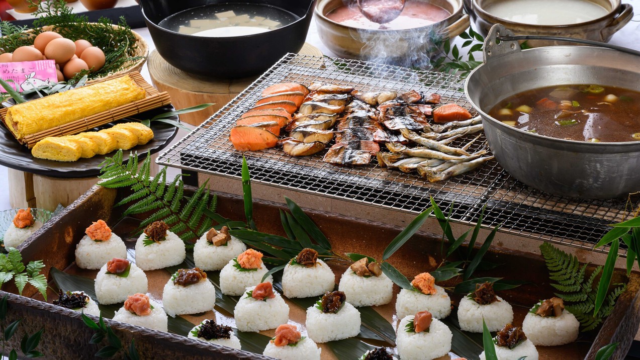 【夏グルメ】館内調理の鰻1匹付＆今が旬の鱧・鮎を楽しむ里山バイキング【新設ラウンジ無料】