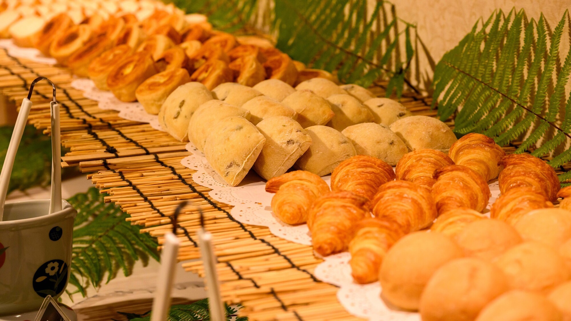 【朝食バイキング】パンコーナー