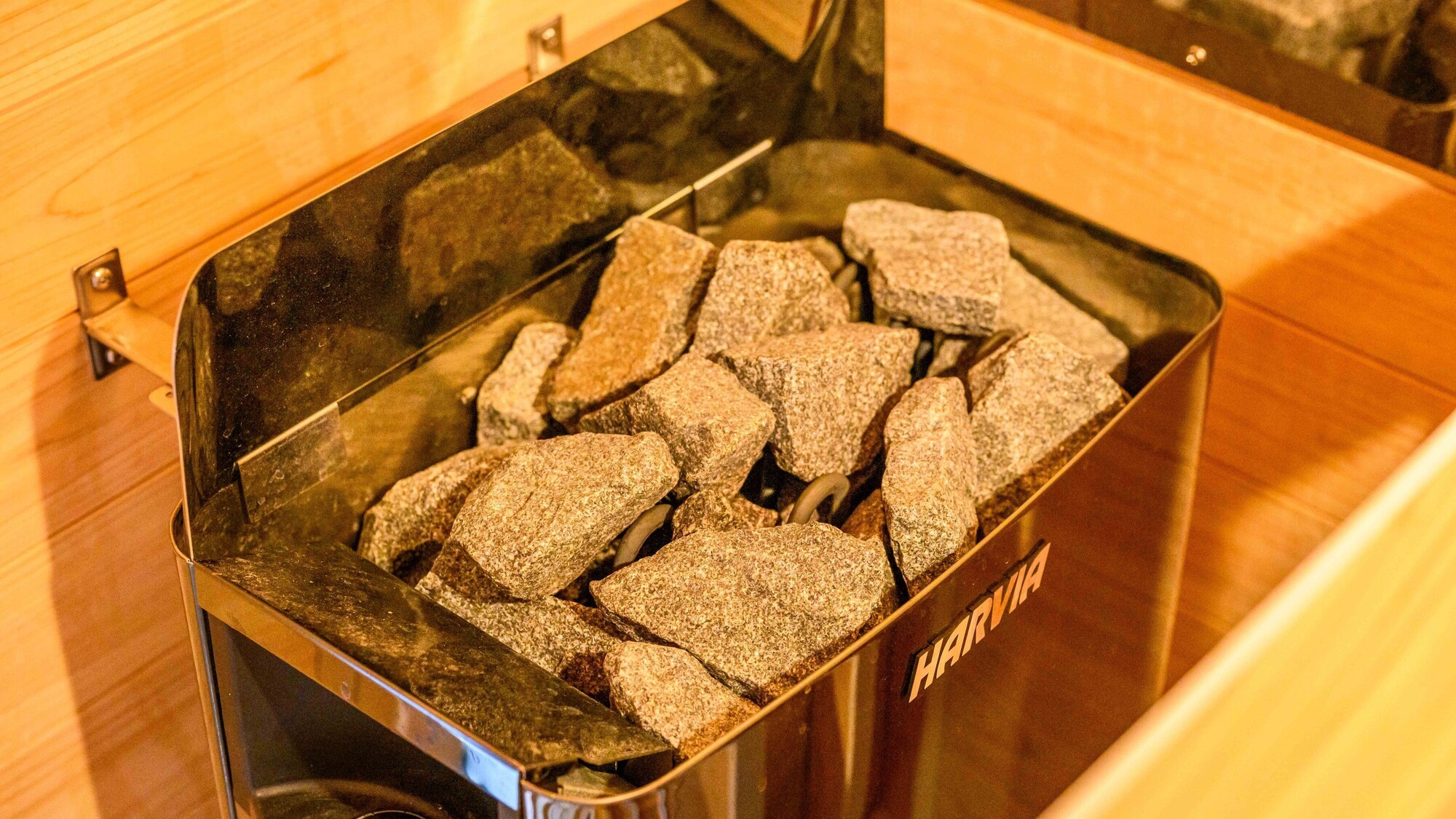 【山翠スイート】源泉かけ流し露天風呂＋プライベートサウナ付