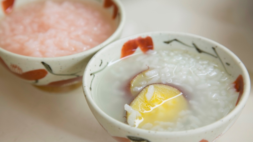 朝食　おかゆ