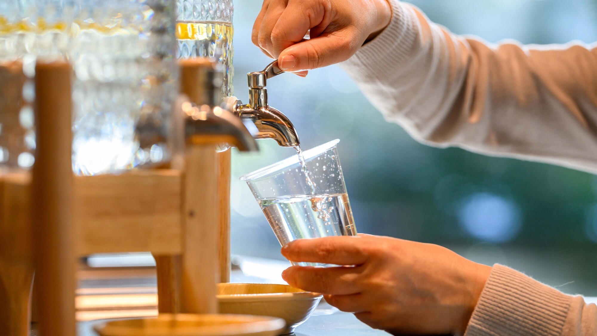 【ロビーラウンジ】ご宿泊者様限定でお飲み物をご用意しております