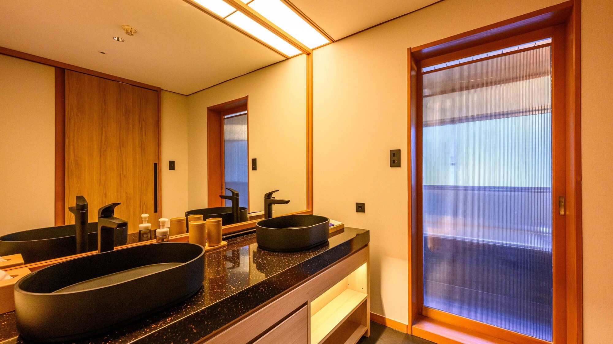 【緑翠スイート 】源泉かけ流し露天風呂＋サンルーム