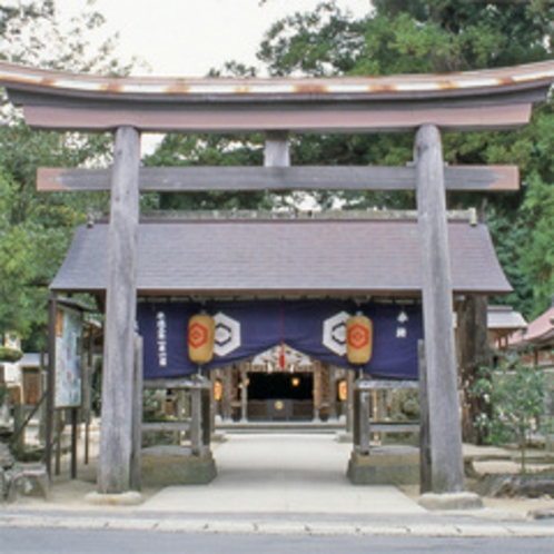 八重垣神社（当館より車で15分）