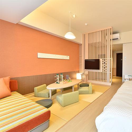 [Garden Terrace Family Room] An example