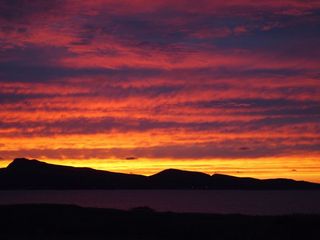 ホテルの裏から見た夕陽