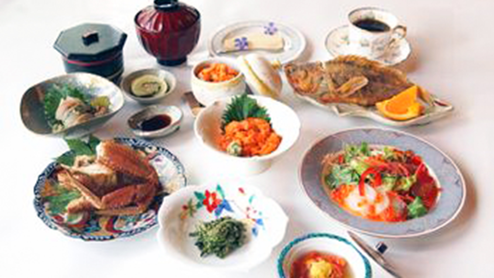 ・【夕食】ミシュラン掲載の味を体験！礼文の絶品ウニやエビを堪能！舌も心も満たされる至福のディナー