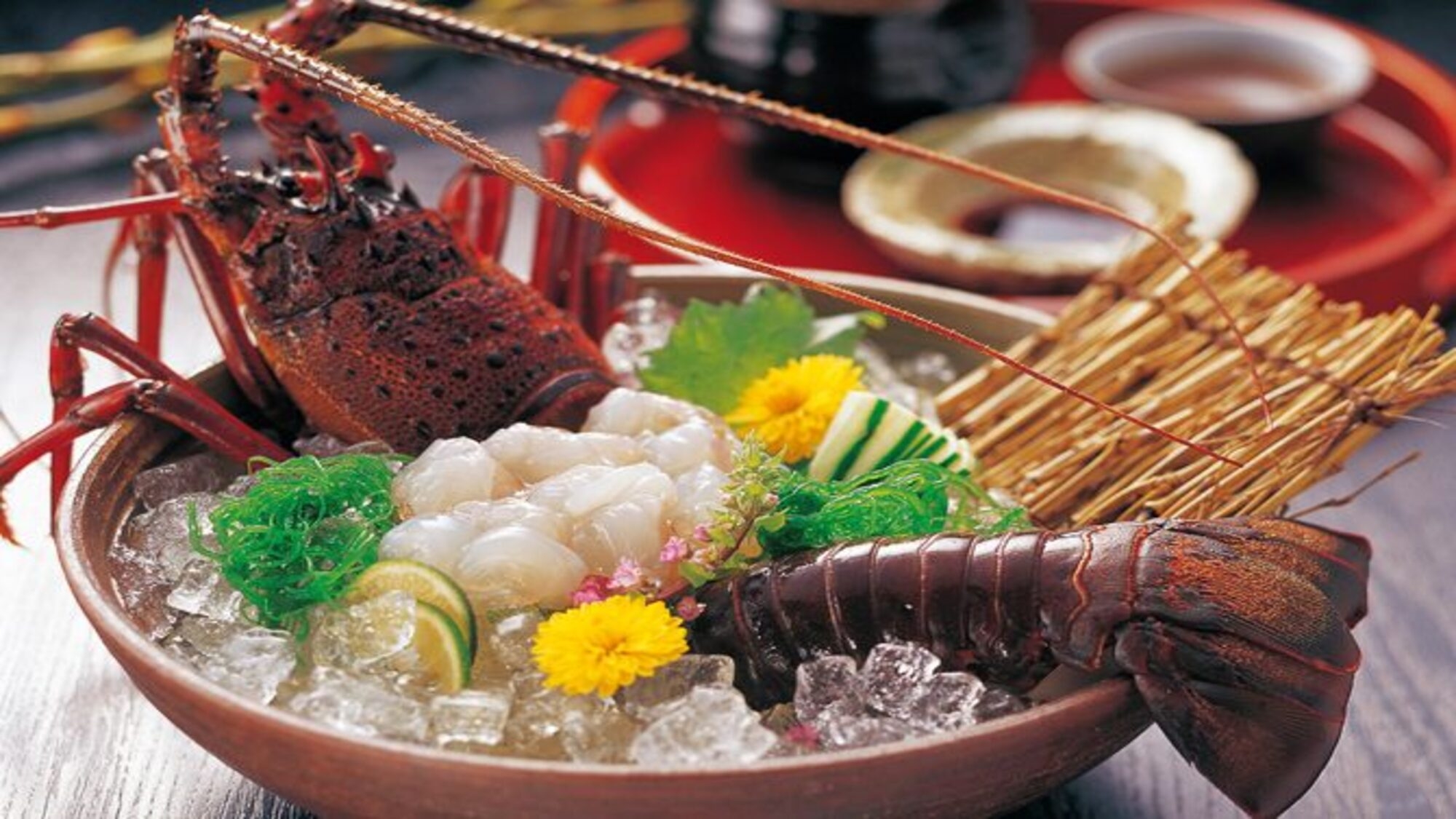 ふたりの記念日プラン（夕朝食付）／ お祝い料理「伊勢海老お造り」とスパークリングワイン＆ケーキ付き