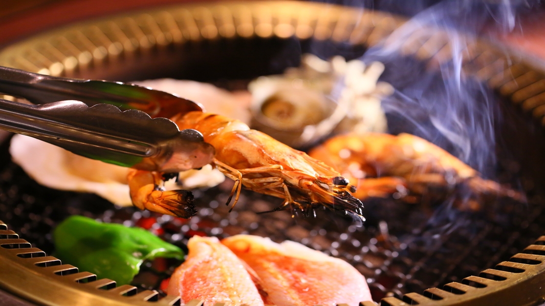 【室数限定】60歳以上の方と一緒でお得（夕朝食付）／ご夫婦・母娘旅に◎絶景と炭火焼会席を楽しむ大人旅