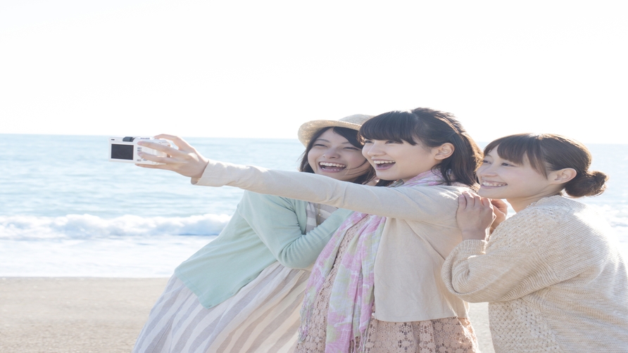 【3名以上でお得】ベーシックプラン（夕朝食付）／海水浴場目の前！絶景と温泉！涼風吹く避暑地で納涼滞在