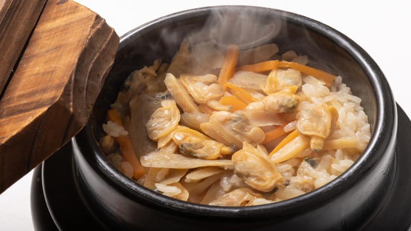 【迷ったらコレ！当館定番】スタンダードプラン（夕朝食付）／贅沢にお1人様1匹｜あわび付き炭火焼会席