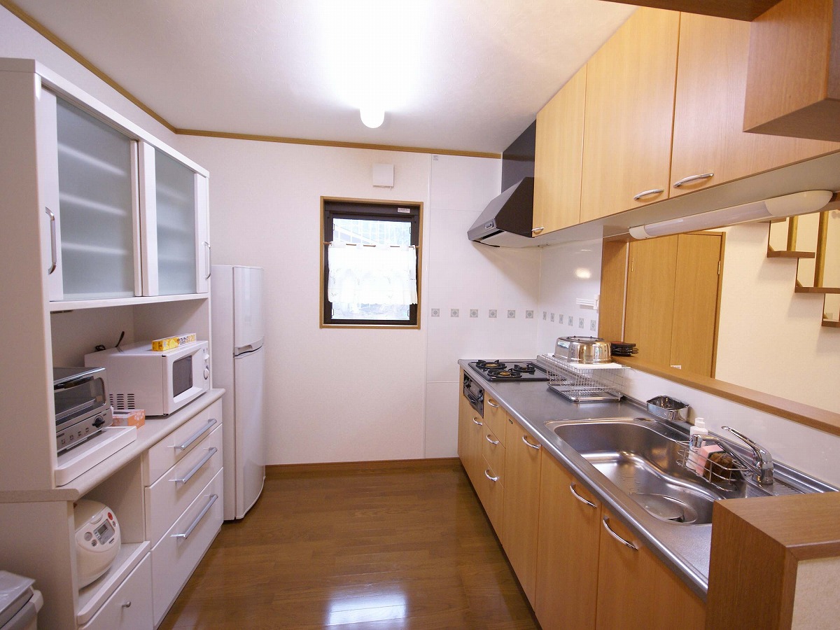 別荘・エクセレントクラス８人用キッチン一例