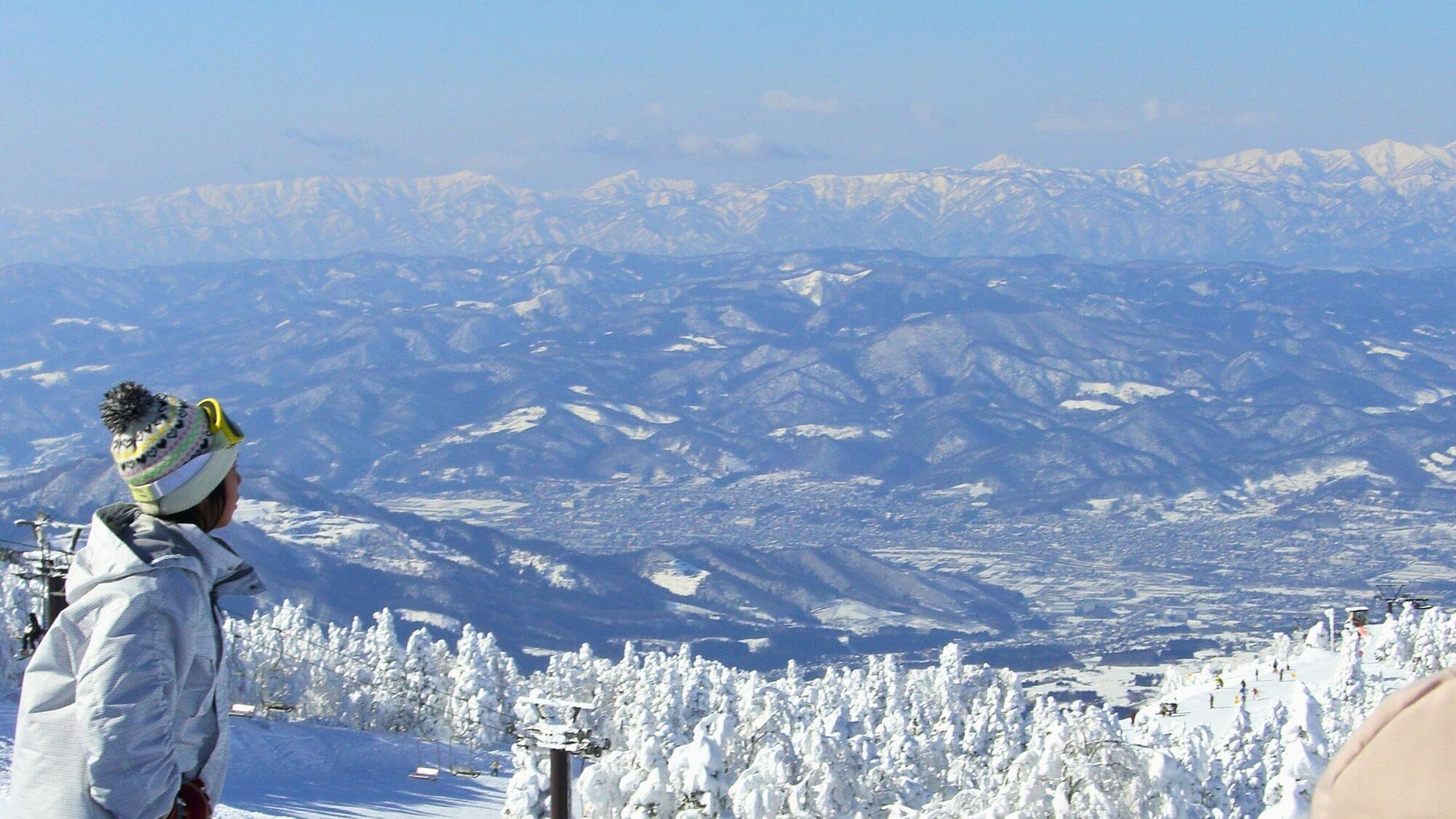 蔵王温泉スキー場はスキー・スノーボード両方楽しめる東北一大リゾートです！