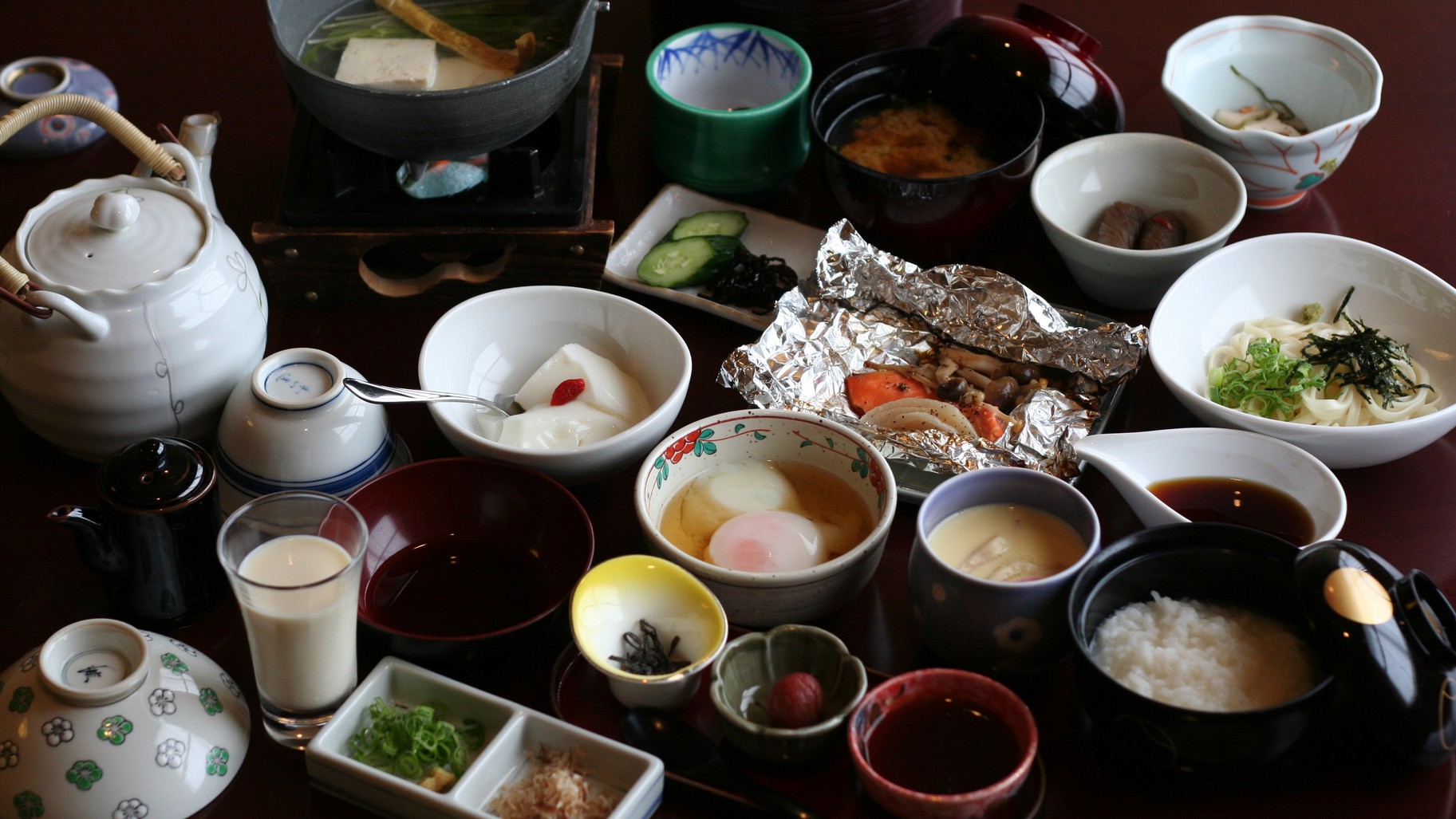 柳並木のお宿de湯めぐり三昧♪ やさしい朝食は「個室」or「お部屋」にて★貸切温泉も！（夕食なし）