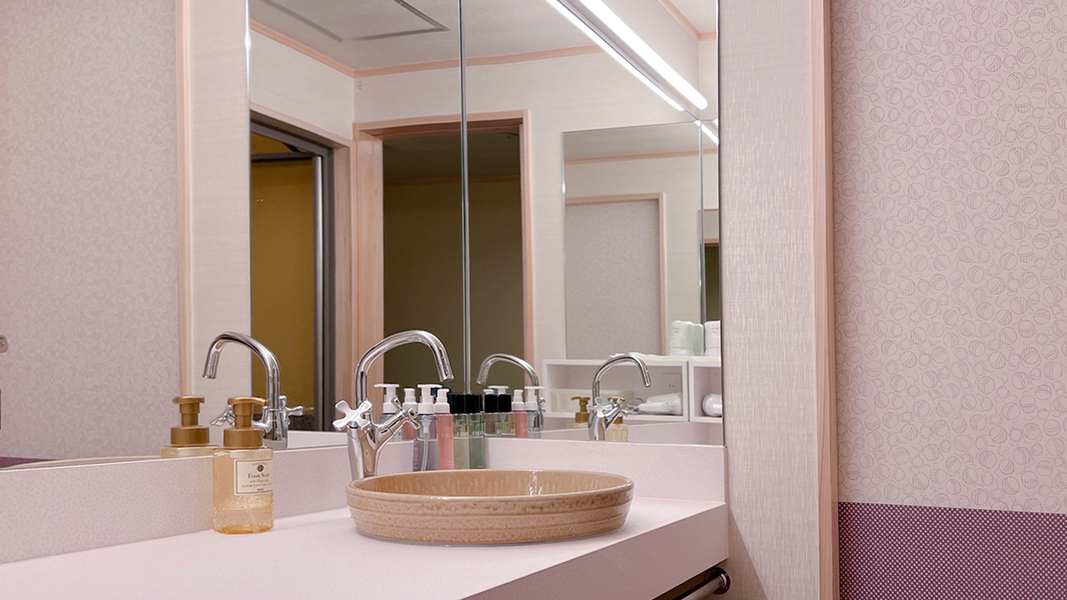 温泉付き客室「茜」洗面台