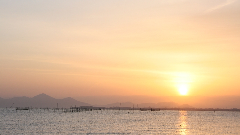 【お正月】年末年始はお宿で♪近江牛すき焼＆ミニおせち朝食★
