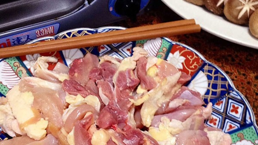 【淡海地鶏すき焼】食べごたえのある淡海地鶏を甘辛いタレのすき焼きで召し上がって下さい♪