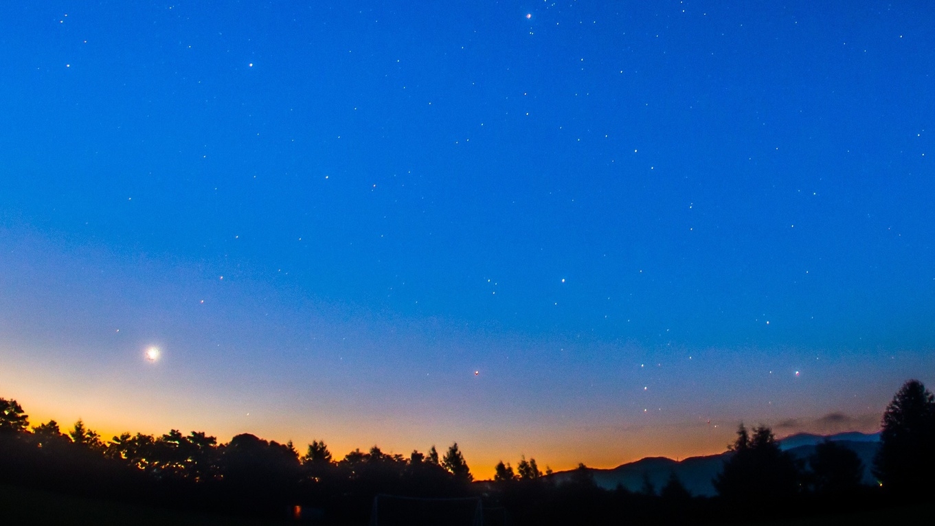 【アクセス便利！スキー＆スノボー】シャトレーゼスキーバレー野辺山＆小海１日スキーリフト券◇《朝食付》