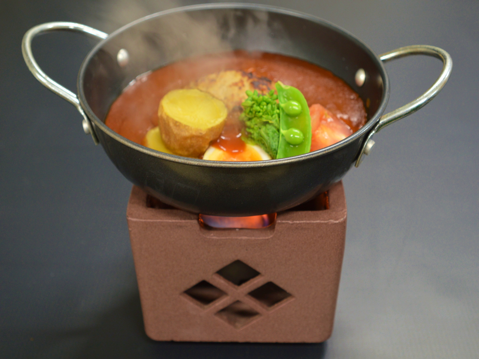 【別注料理：村上牛ハンバーグ】