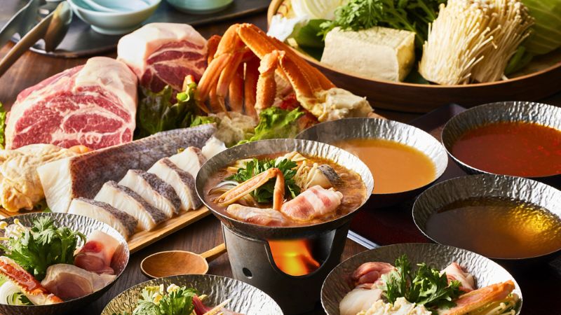 夕食：お好み鍋ビュッフェ