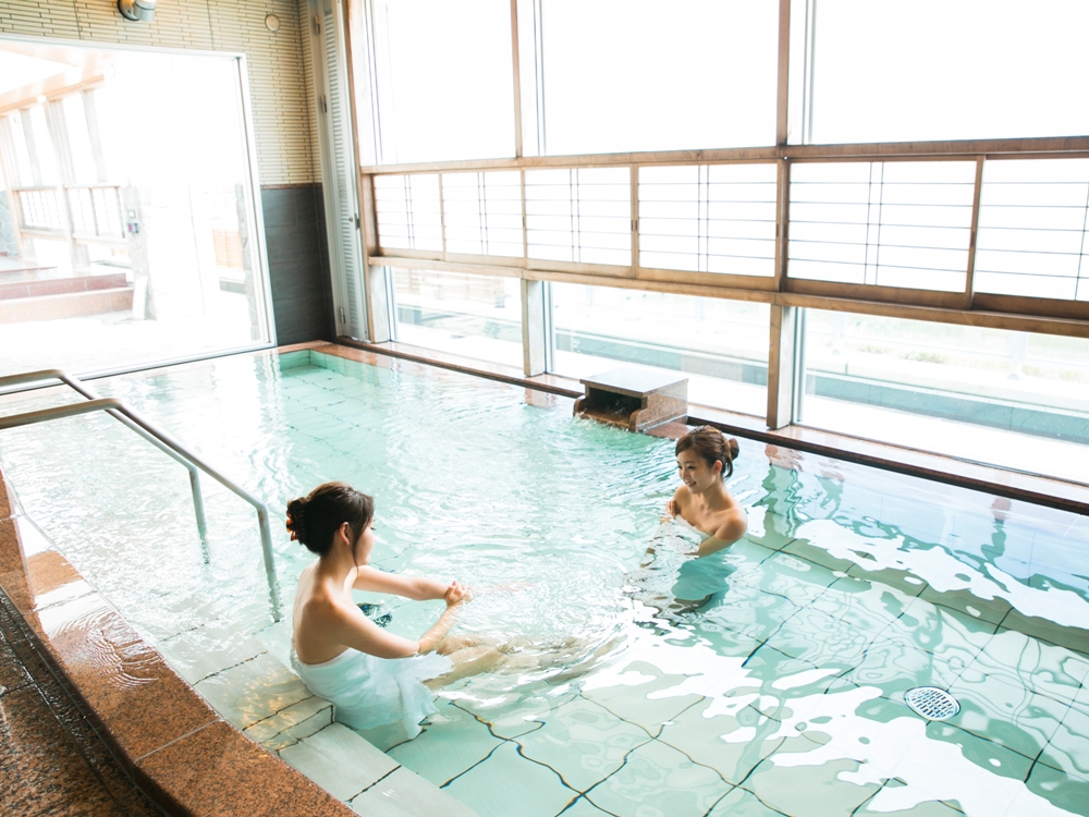 満月の湯　大根湯　はっか湯　蜜柑湯など季節の薬湯