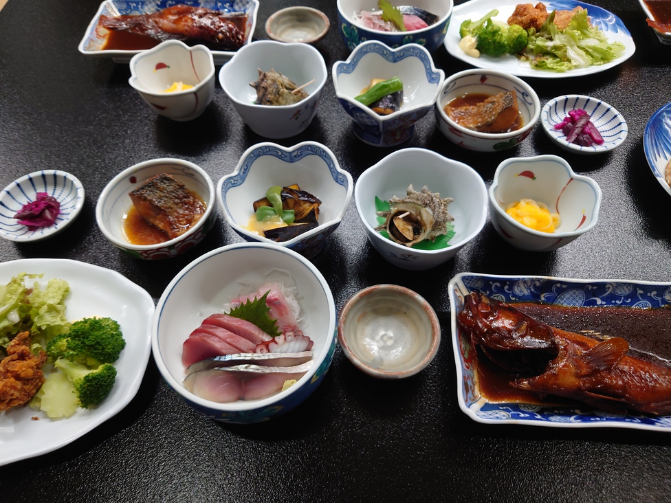 【1泊2食付】神津島の海の幸を味わう島宿ステイ