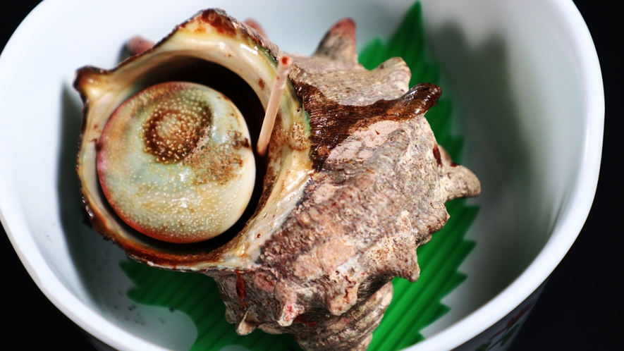 ご夕食◆サザエの壺焼き