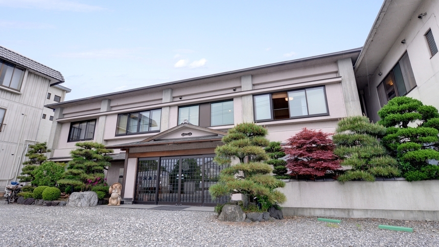 【3月末迄】15時IN＆11時OUT／『何もしない』が最高！びわ湖を眺めぼーっとする彦根旅（お供付）