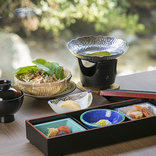 【季節の特別会席】料理長の匠の技で《旬》のおもてなし“涼華(りょうか)の宴”