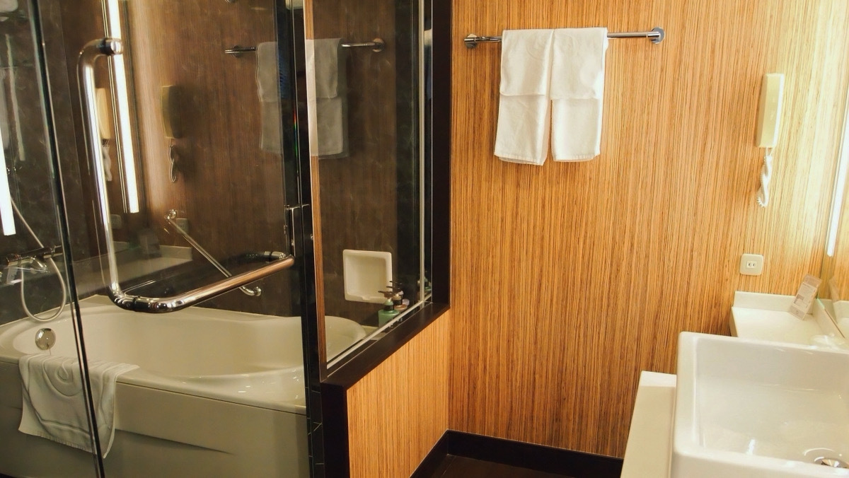 【ラグジュアリーツイン】バスルーム