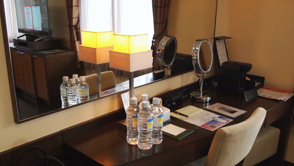 ラグジュアリーツインデスク