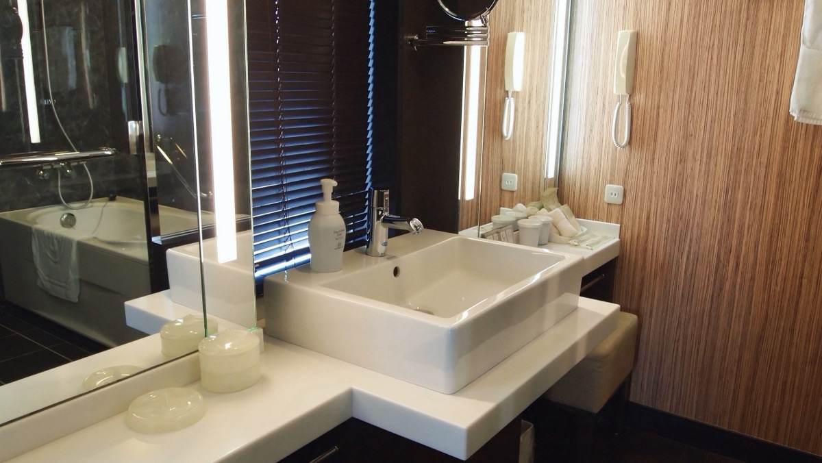 【ラグジュアリーツイン】バスルーム