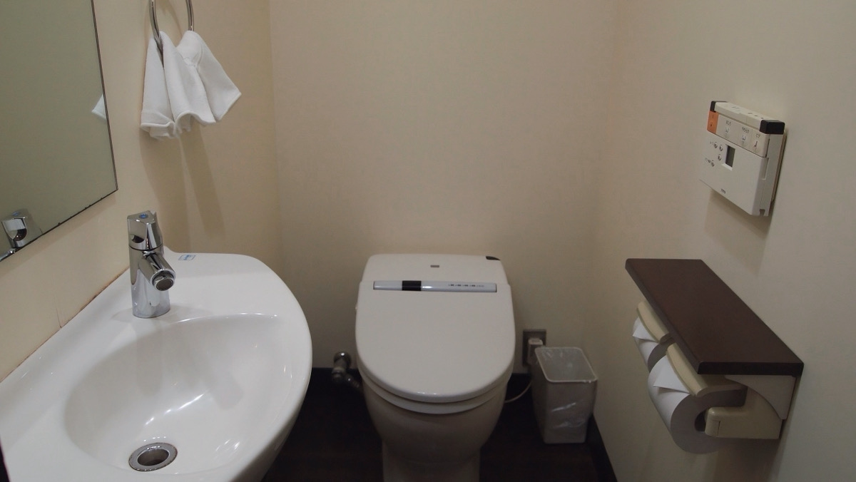 フォースルーム 