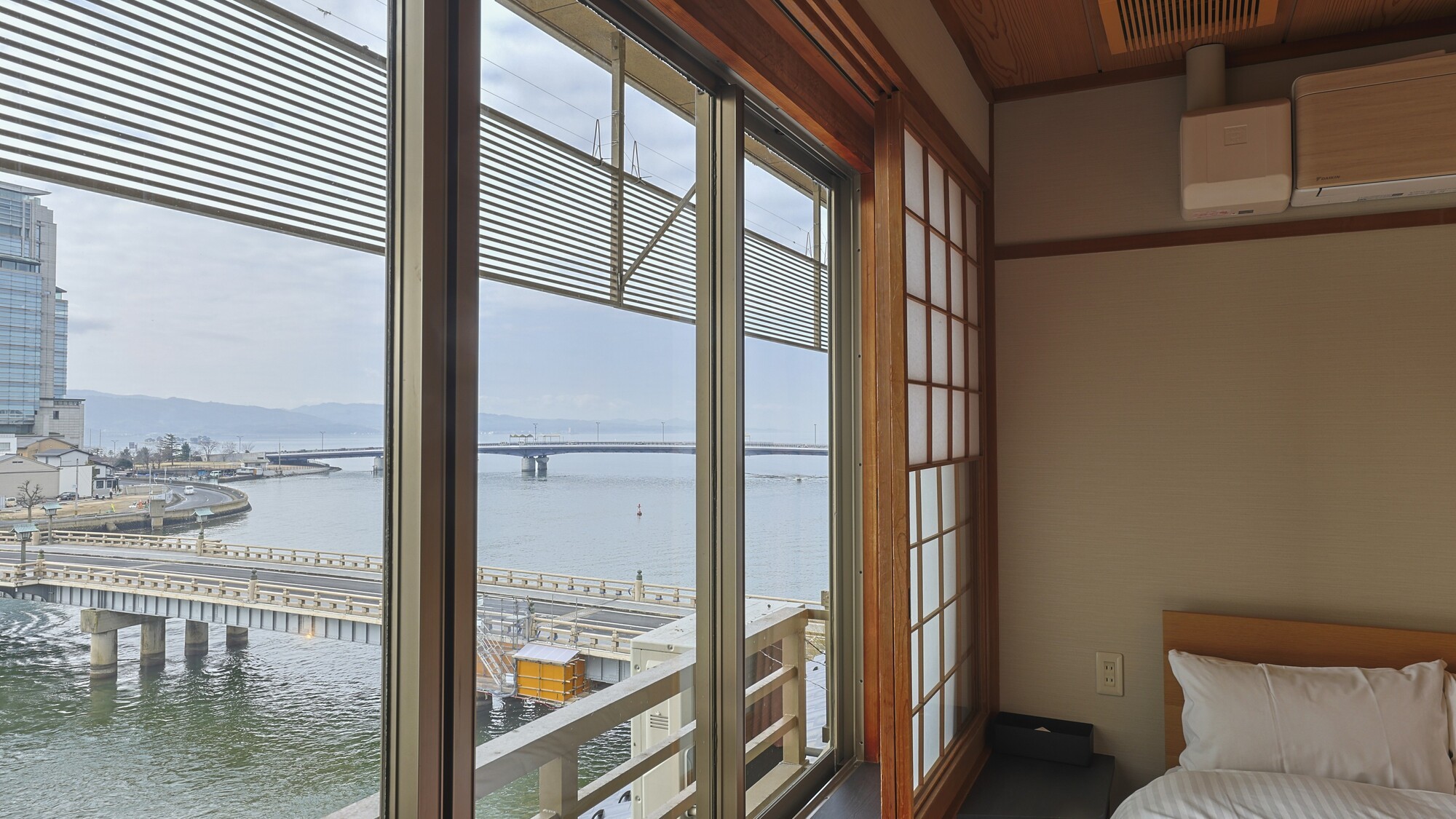 お部屋からは宍道湖を望む