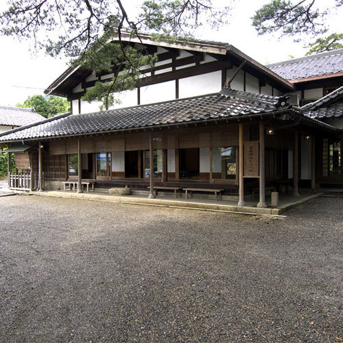 *exterior