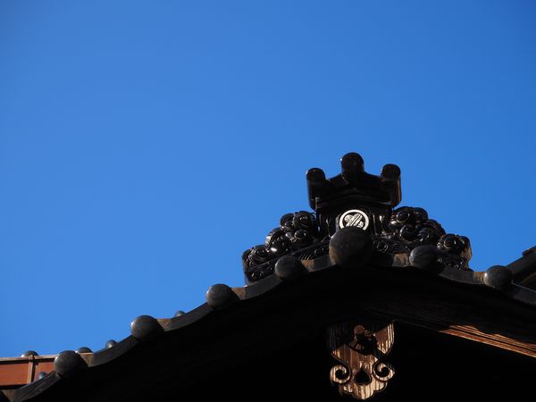 ２７０年前の江戸時代からの庄屋屋敷を本館に生かしながら木造りの美と粋を今に伝える泊まれる料亭です。