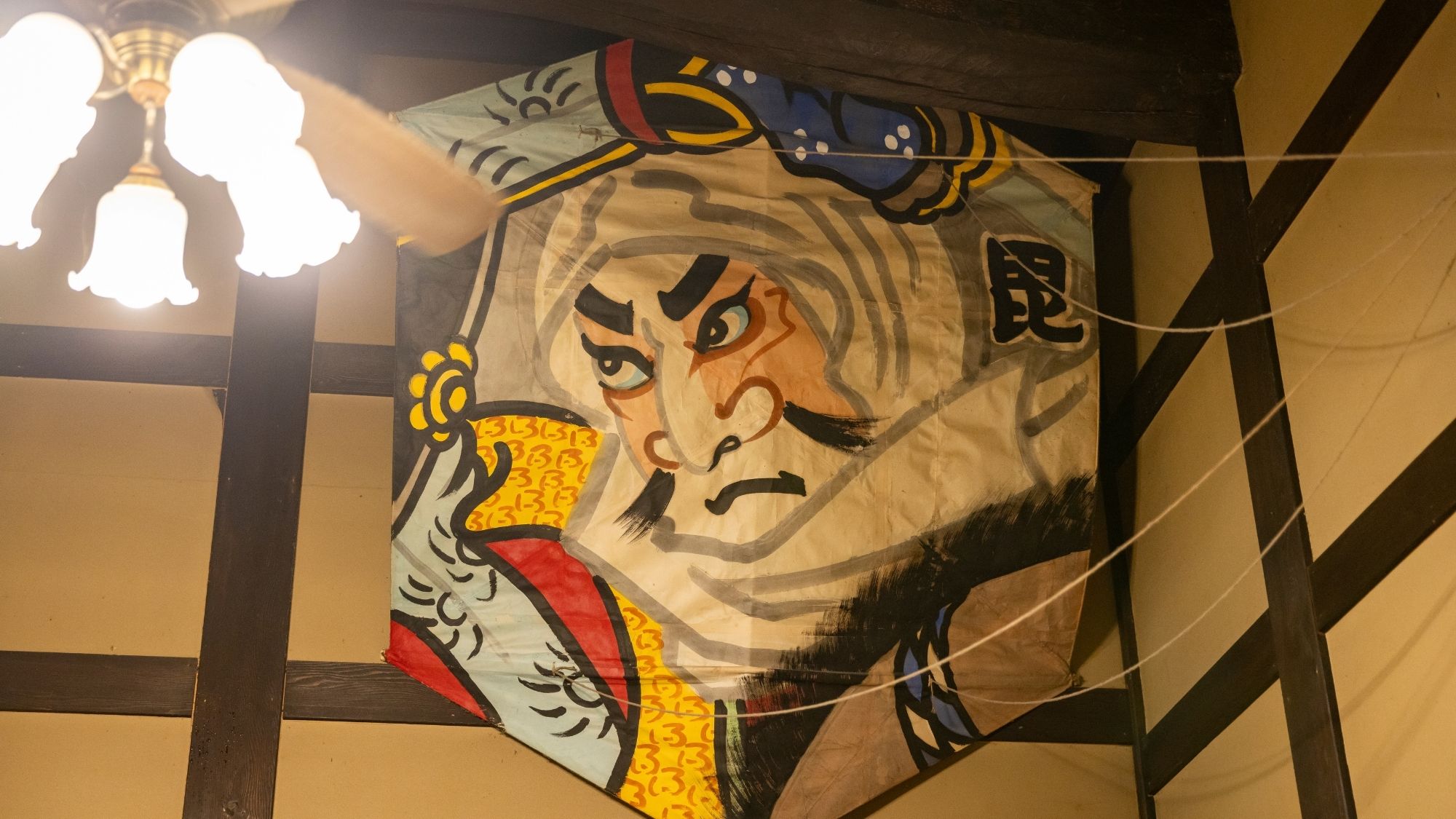 明治時代の「北陸巡幸」の際、御小休に使用された歴史のあるお部屋。ロビーに繋がっています。