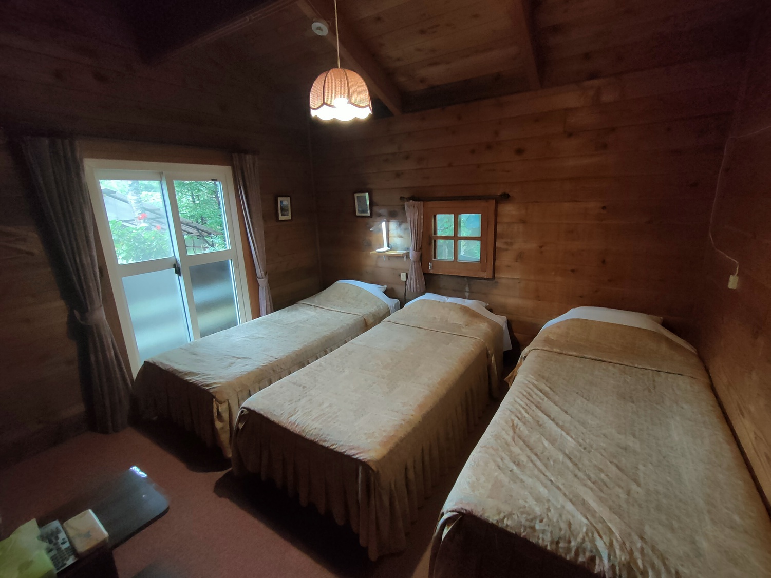 バストイレ共同3ベッド利用