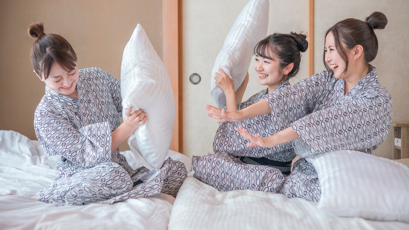 特典付き【卒業旅行・入学旅行】ご家族やお仲間と老舗旅館で大人旅。温泉風呂付和の風情ある客室／金澤懐石