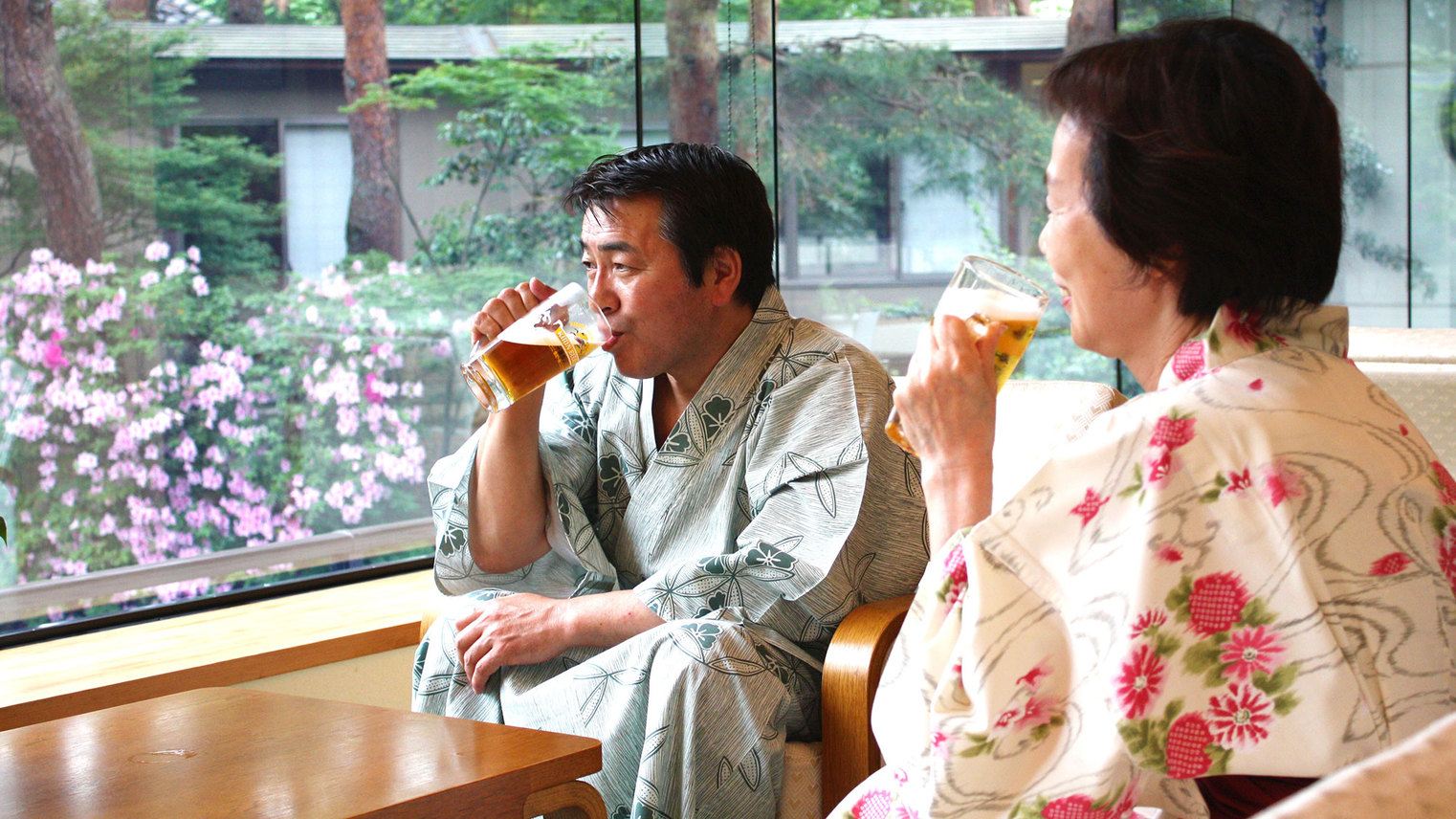 ロビー湯上がりビール