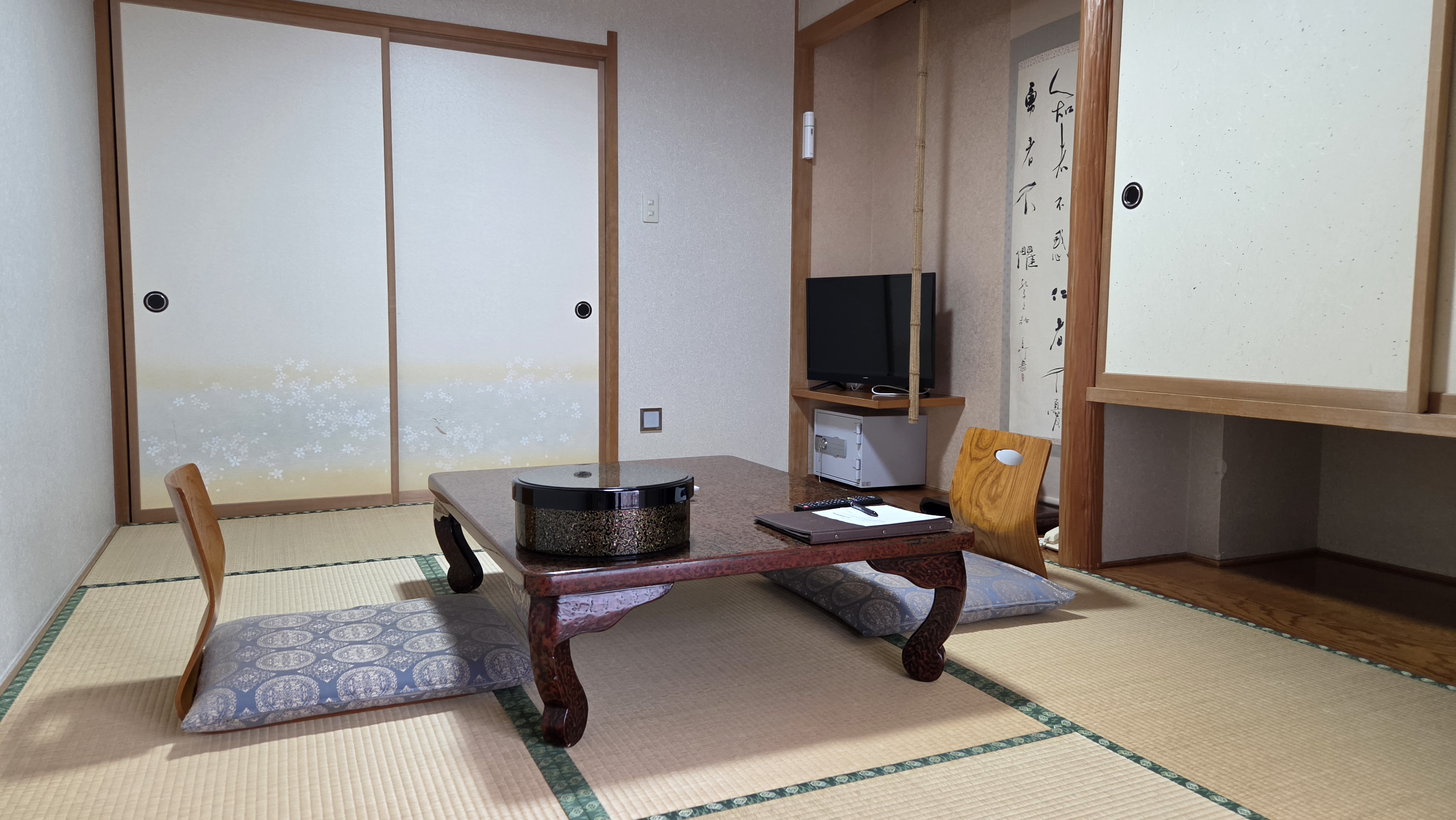 梓川和室６畳トイレ付　禁煙