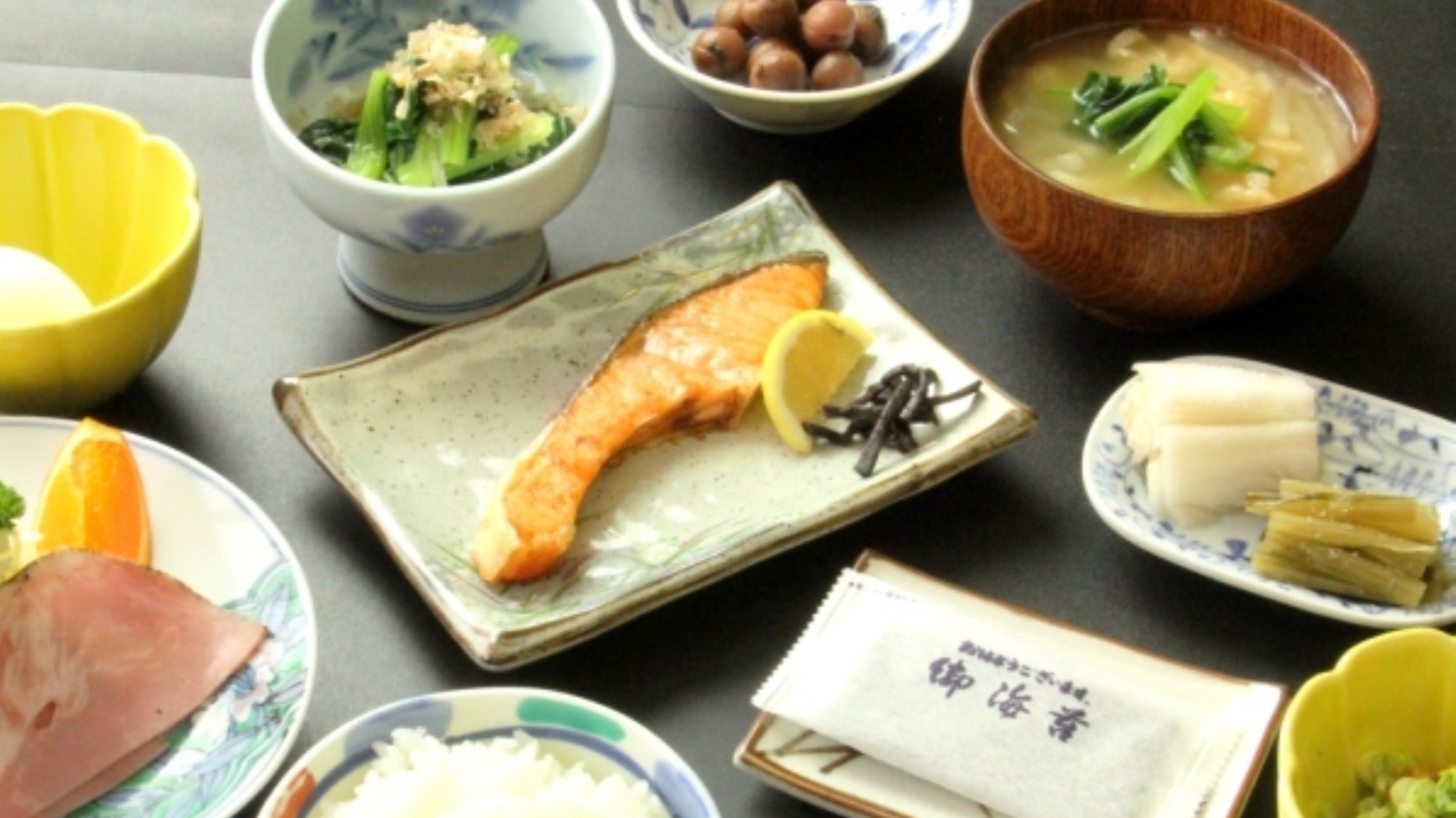 【1泊2食】 全6室の小さな温泉宿「前田屋」の基本 ≪上州麦豚せいろ蒸し≫と季節の郷土料理