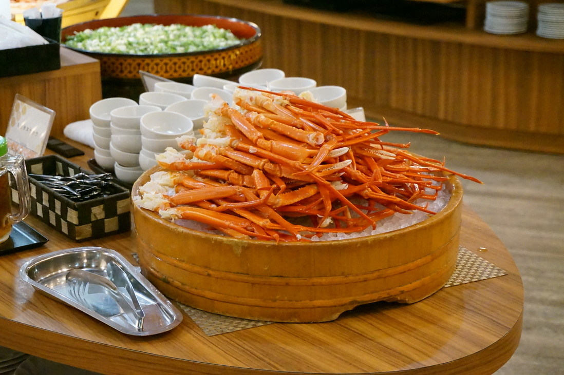 【直前割】甘エビ、カニ足も食べ放題♪贅沢ディナーバイキング×お酒も飲み放題90分付【ネット限定】