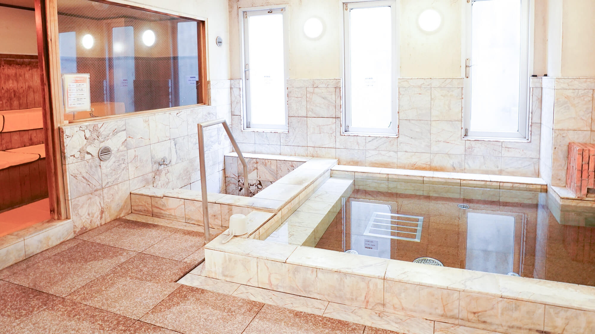 【１日５室！お日にち限定】ダブル２名様利用特別料金プラン！無料朝食＆大浴場完備＜オンライン決済限定＞