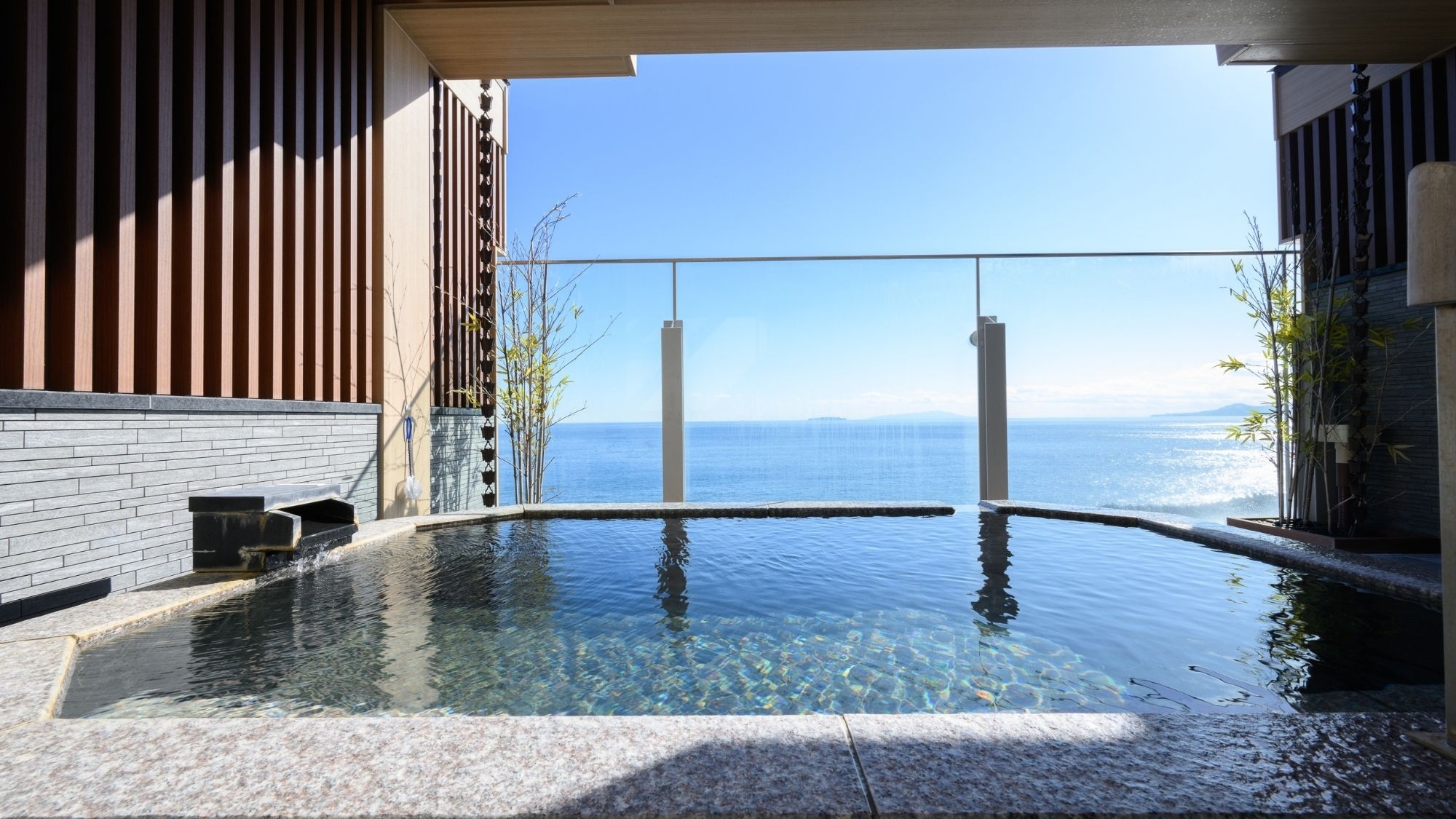 【特選プラン】鮑の踊り焼きと厳選7種盛りのお造りの2大味覚付きの四季懐石｜お部屋食｜2食付